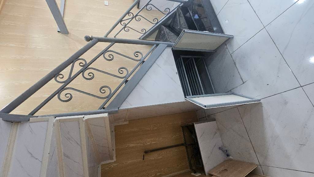 Bán nhà Ngũ Nhạc - diện tích 30m2 1.5 tầng - Ô tô đỗ cổng - giá 1,85 tỷ