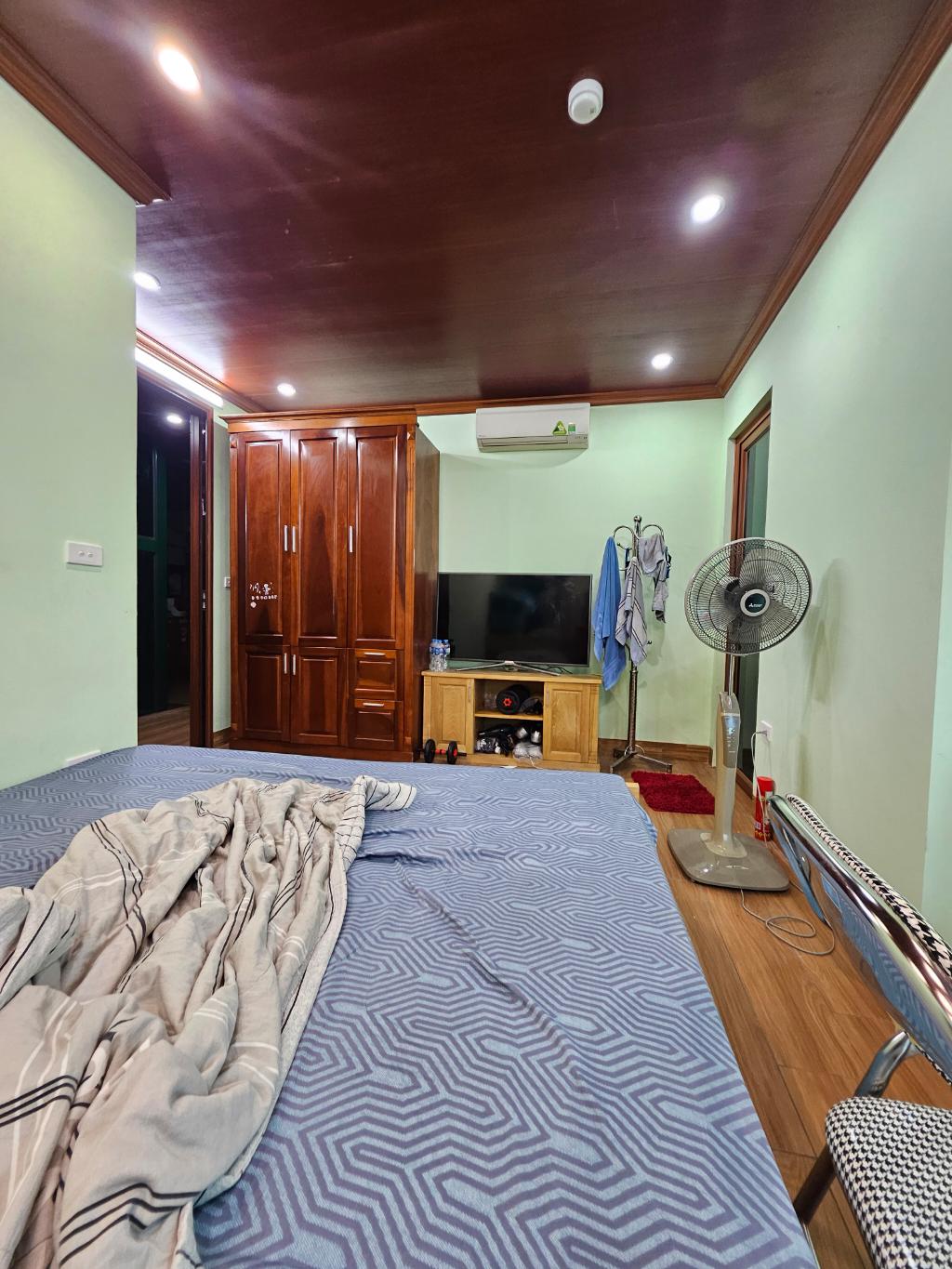 Bán nhà Tứ Hiệp - diện tích 105m2 7 tầng - LÔ GÓC 3 MẶT THOÁNG - giá 48 tỷ