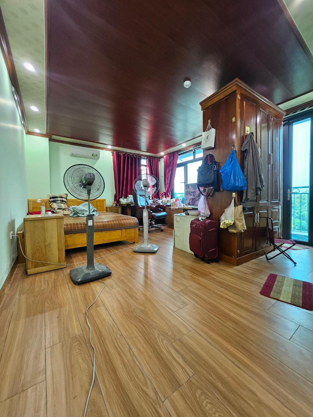 Bán nhà Tứ Hiệp - diện tích 105m2 7 tầng - LÔ GÓC 3 MẶT THOÁNG - giá 48 tỷ