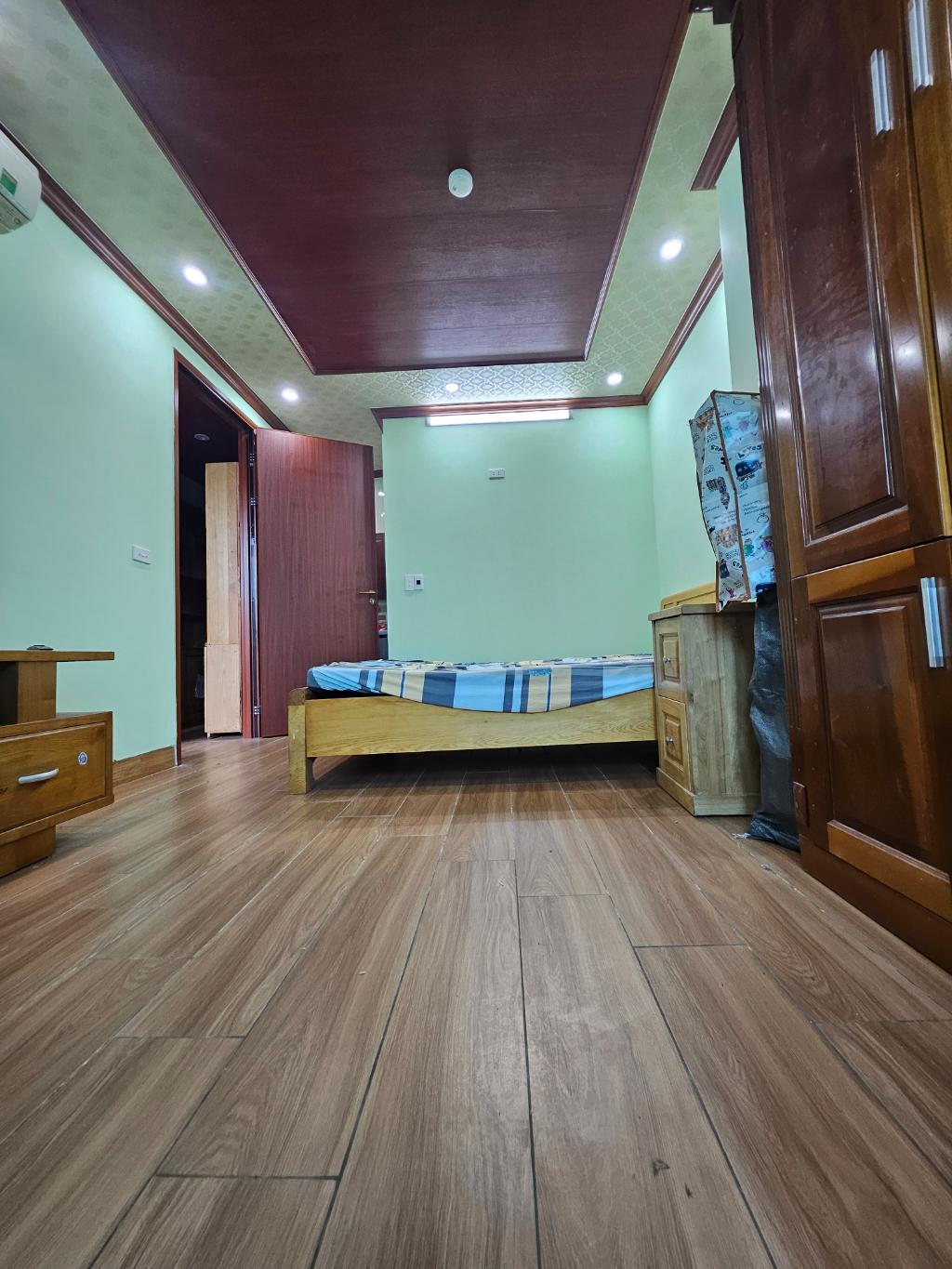 Bán nhà Tứ Hiệp - diện tích 105m2 7 tầng - LÔ GÓC 3 MẶT THOÁNG - giá 48 tỷ