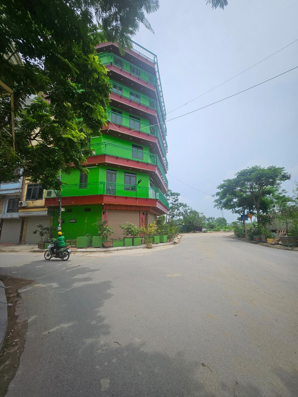 Bán nhà Tứ Hiệp - diện tích 105m2 7 tầng - LÔ GÓC 3 MẶT THOÁNG - giá 48 tỷ