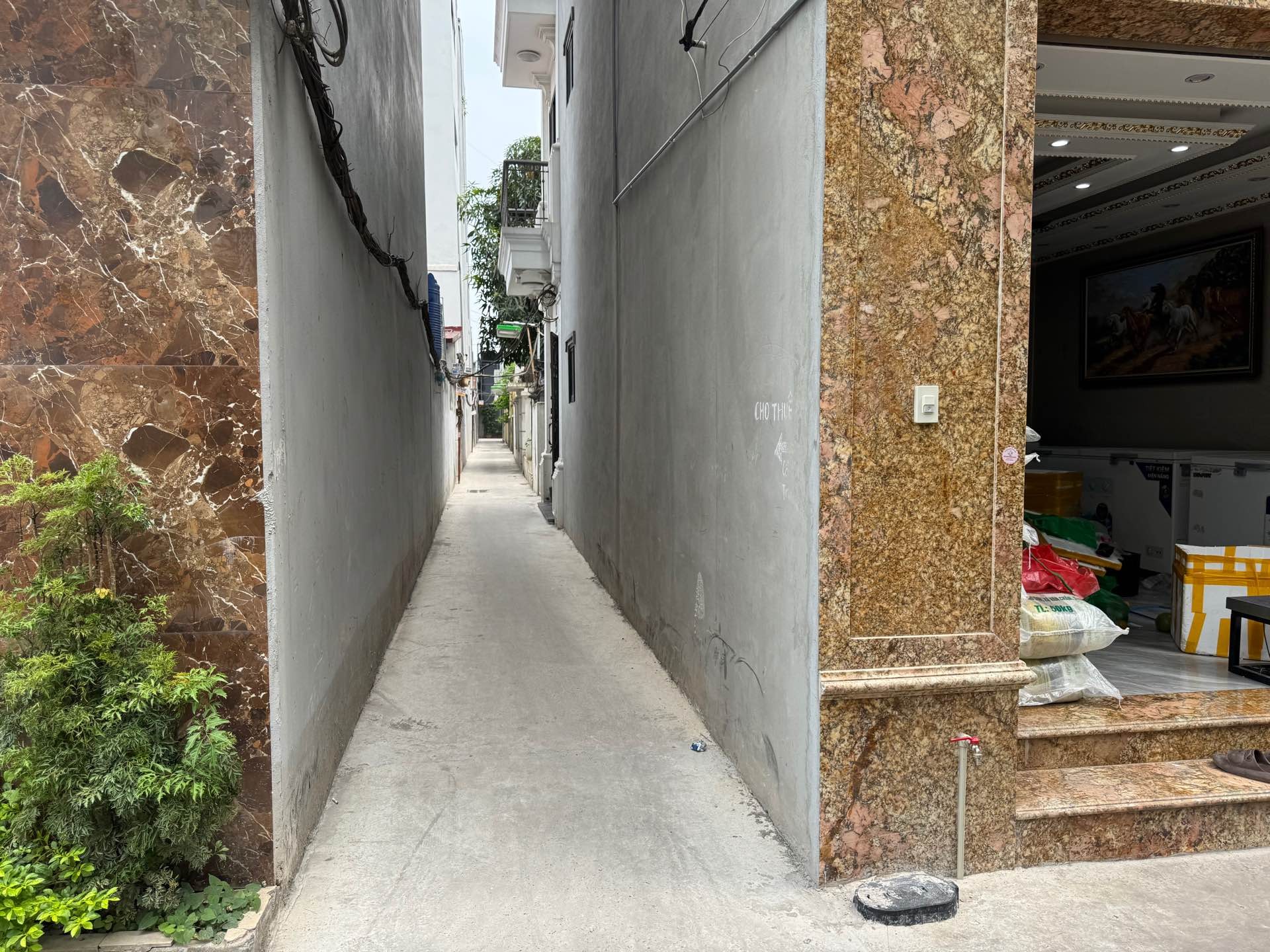 Bán nhà Minh Khai - diện tích 207m2 0 tầng - Cực hiếm - giá 33 tỷ