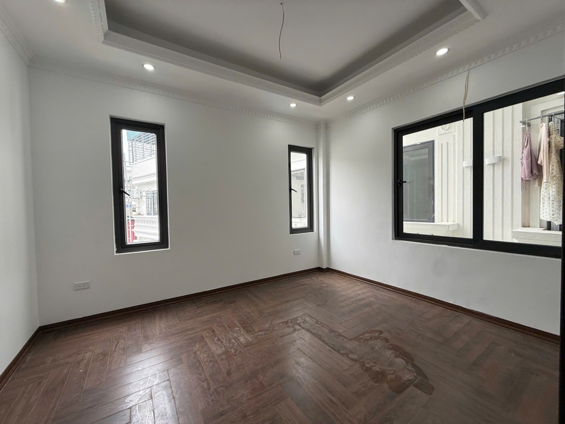 Bán nhà Thái Thịnh - diện tích 35m2 6 tầng - Cực hiếm - giá 10,4 tỷ