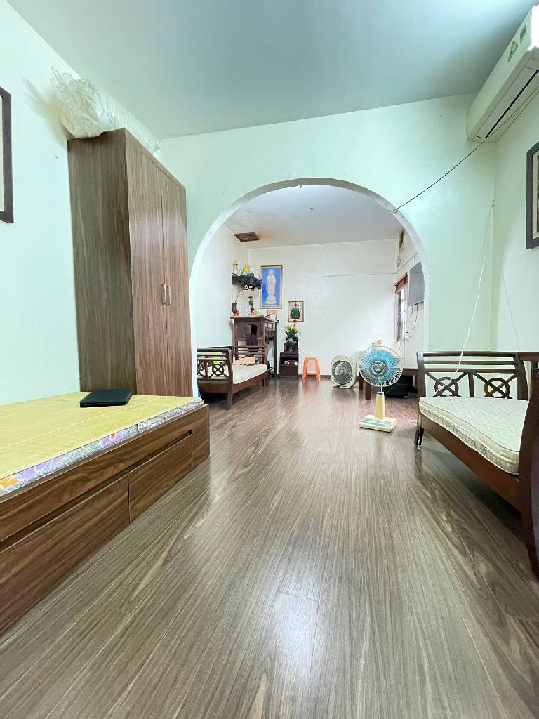 Bán nhà Lê Duẩn - diện tích 45m2 3 tầng - Nhà mặt phố, vị trí kinh doanh cực đẹp - giá 26 tỷ