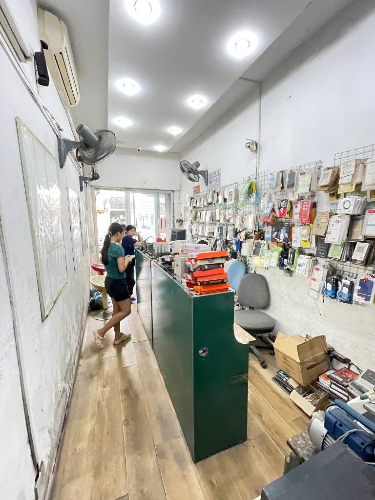 Bán nhà Lê Duẩn - diện tích 45m2 3 tầng - Nhà mặt phố, vị trí kinh doanh cực đẹp - giá 26 tỷ