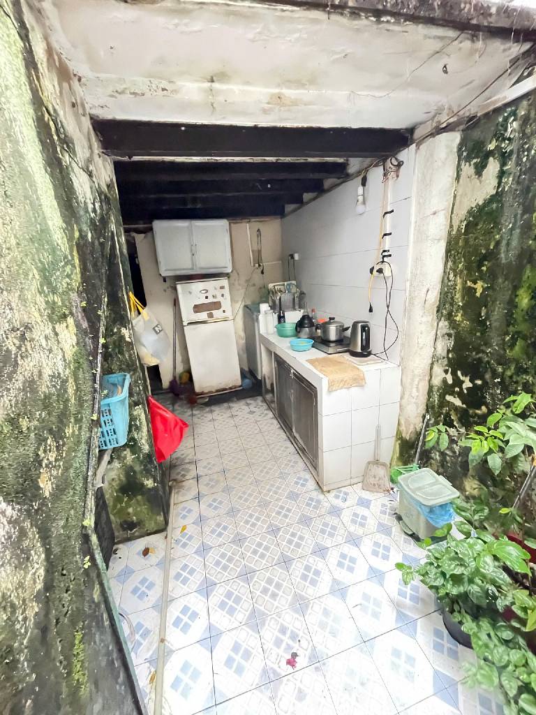 Bán nhà Lê Duẩn - diện tích 45m2 3 tầng - Nhà mặt phố, vị trí kinh doanh cực đẹp - giá 26 tỷ