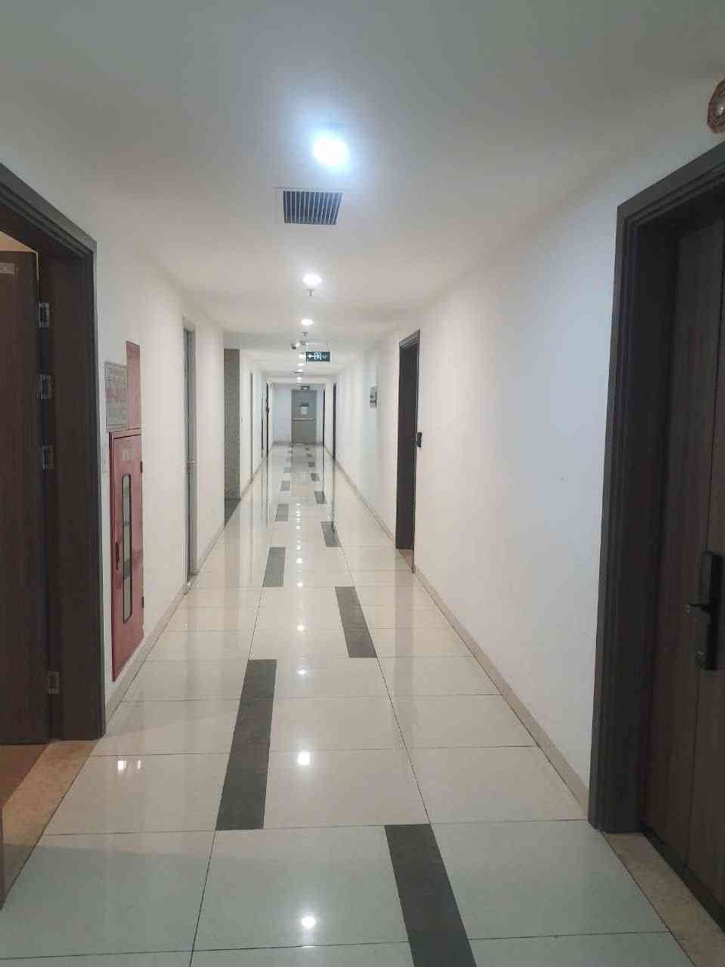 Bán nhà Minh Khai - diện tích 74m2 1 tầng - Căn hộ đẹp, giá 8,2 tỷ