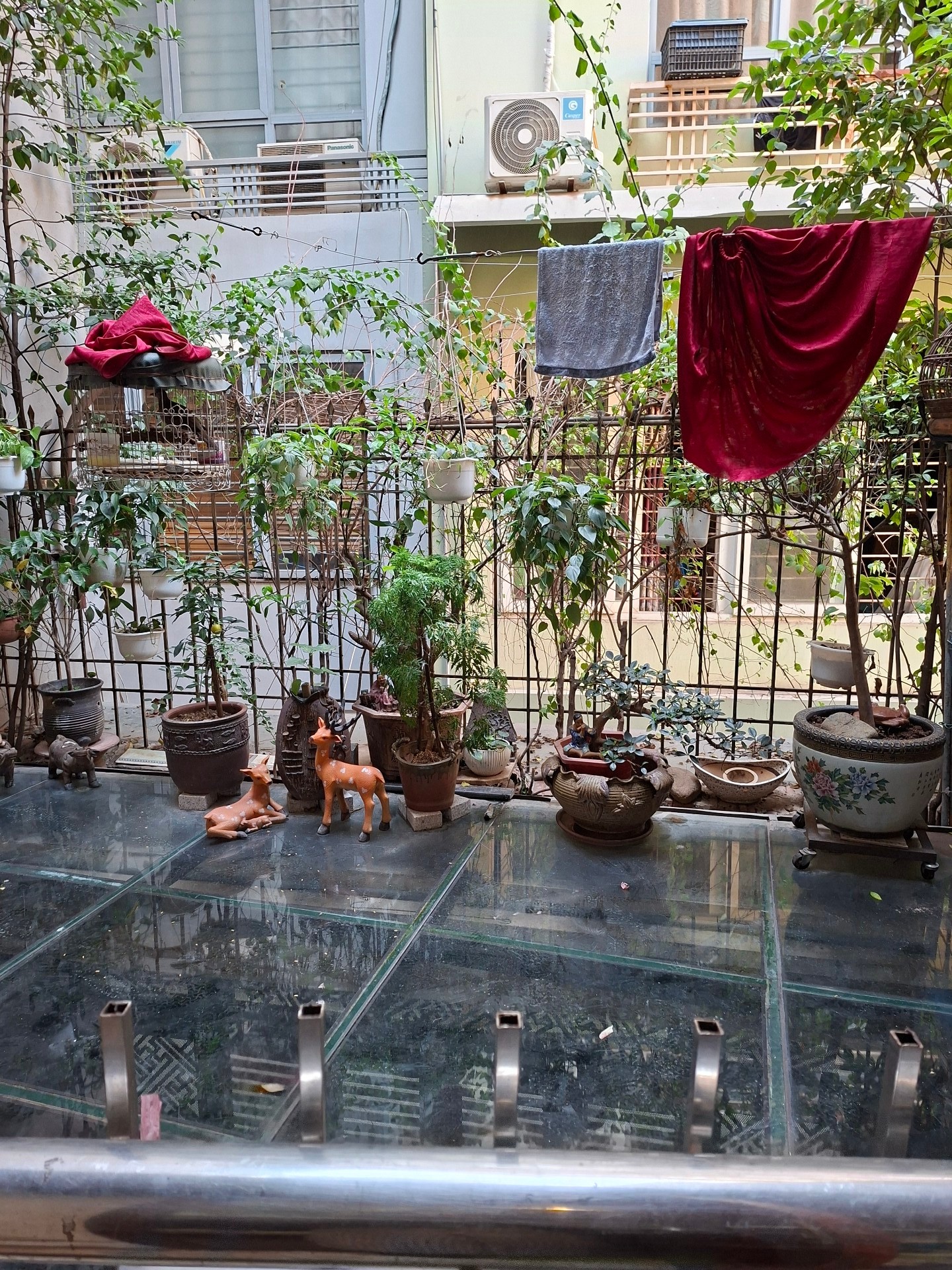 Bán nhà Hào Nam - diện tích 95m2 5 tầng - Ô tô vào nhà - giá 44,5 tỷ