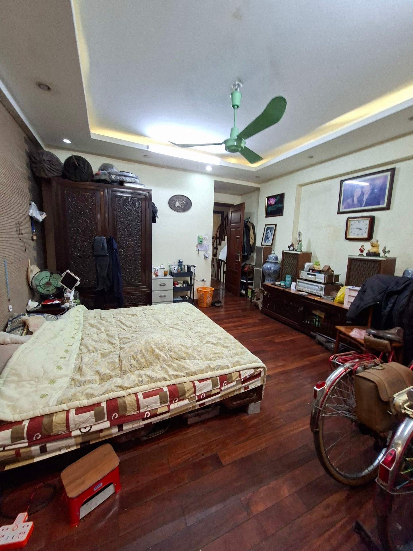 Bán nhà Hào Nam - diện tích 95m2 5 tầng - Ô tô vào nhà - giá 44,5 tỷ