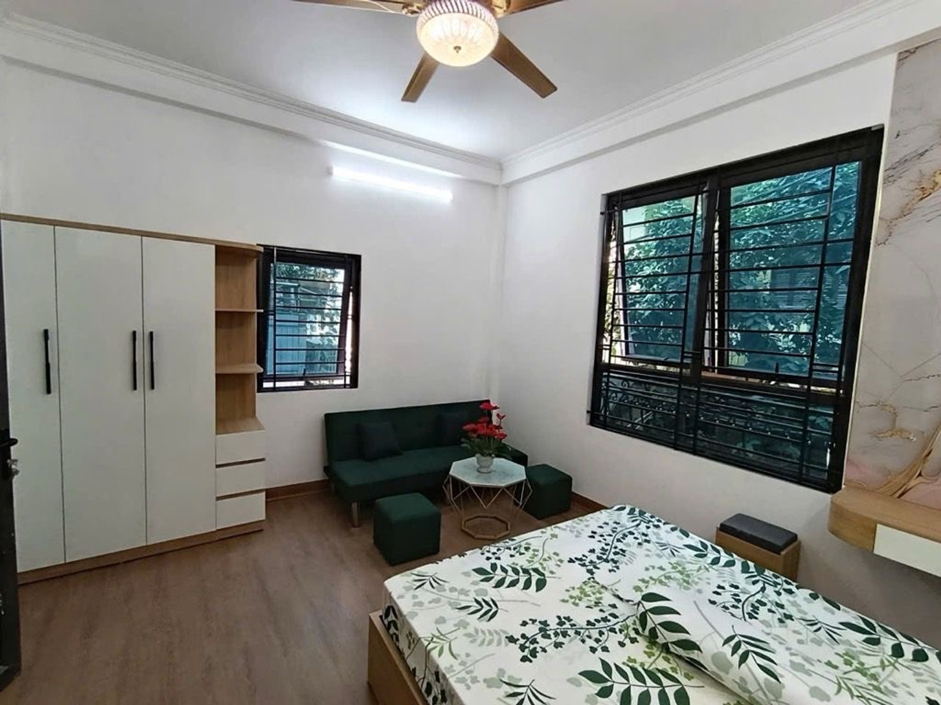 Bán nhà Nguyễn Chính - diện tích 23m2 5 tầng - Ngõ như phố, gần ô tô - giá 5,5 tỷ