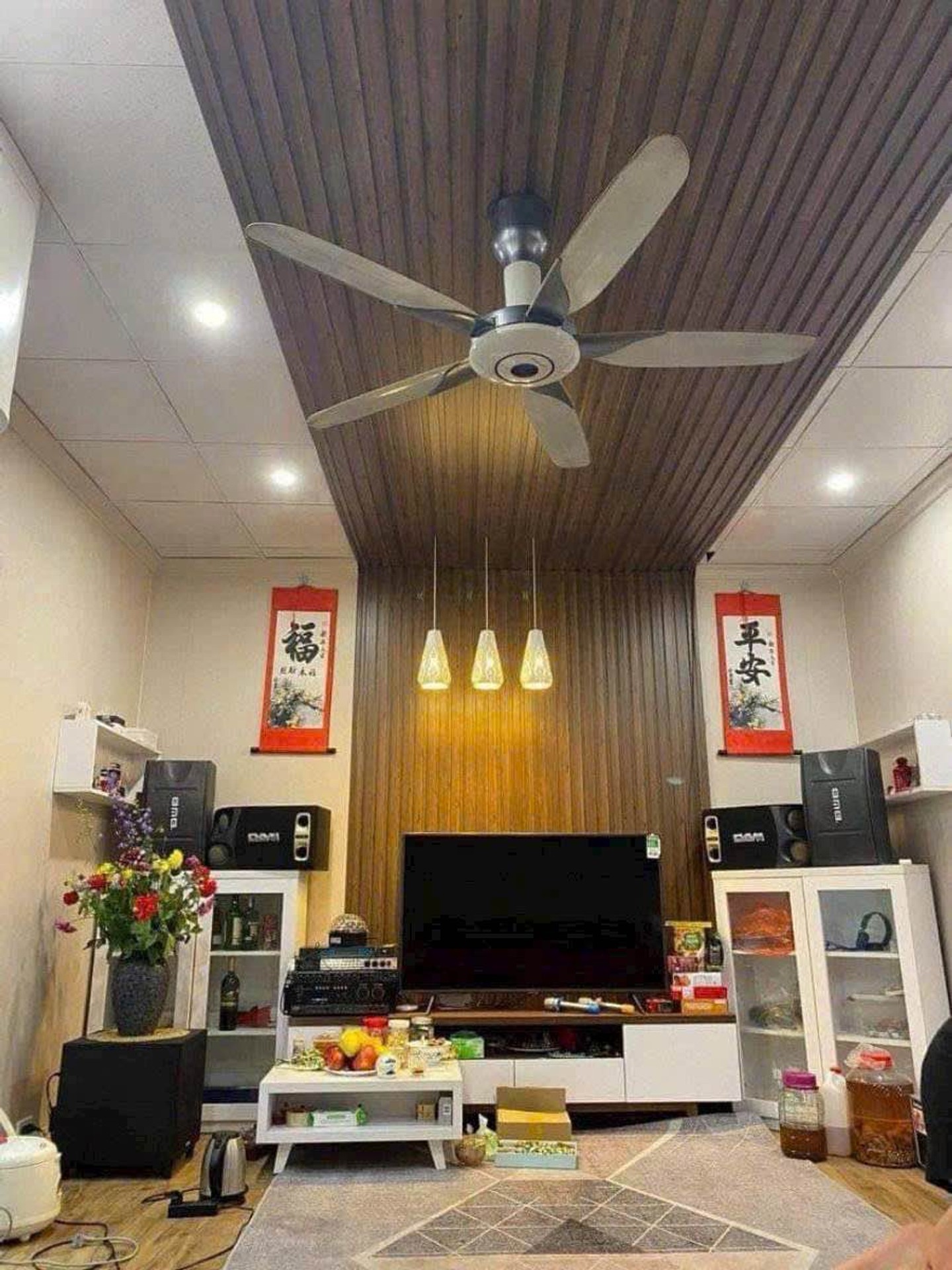 Bán nhà Nguyễn Đức Cảnh - diện tích 46m2 3 tầng - Mặt tiền khủng - giá 16 tỷ