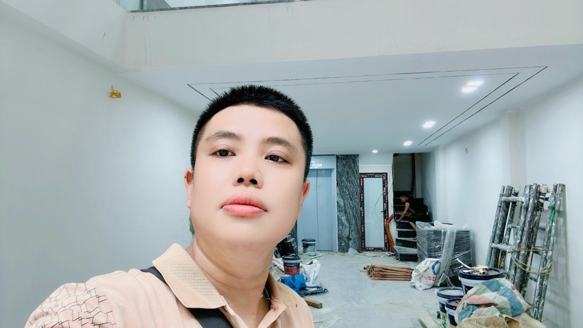 Bán nhà Trương Định - diện tích 50m2 7 tầng - Mặt ngõ kinh doanh - giá 24,5 tỷ