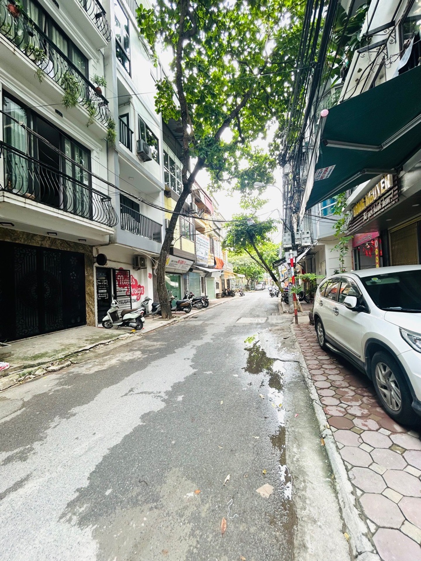Bán nhà Trương Định - diện tích 50m2 7 tầng - Mặt ngõ kinh doanh - giá 24,5 tỷ