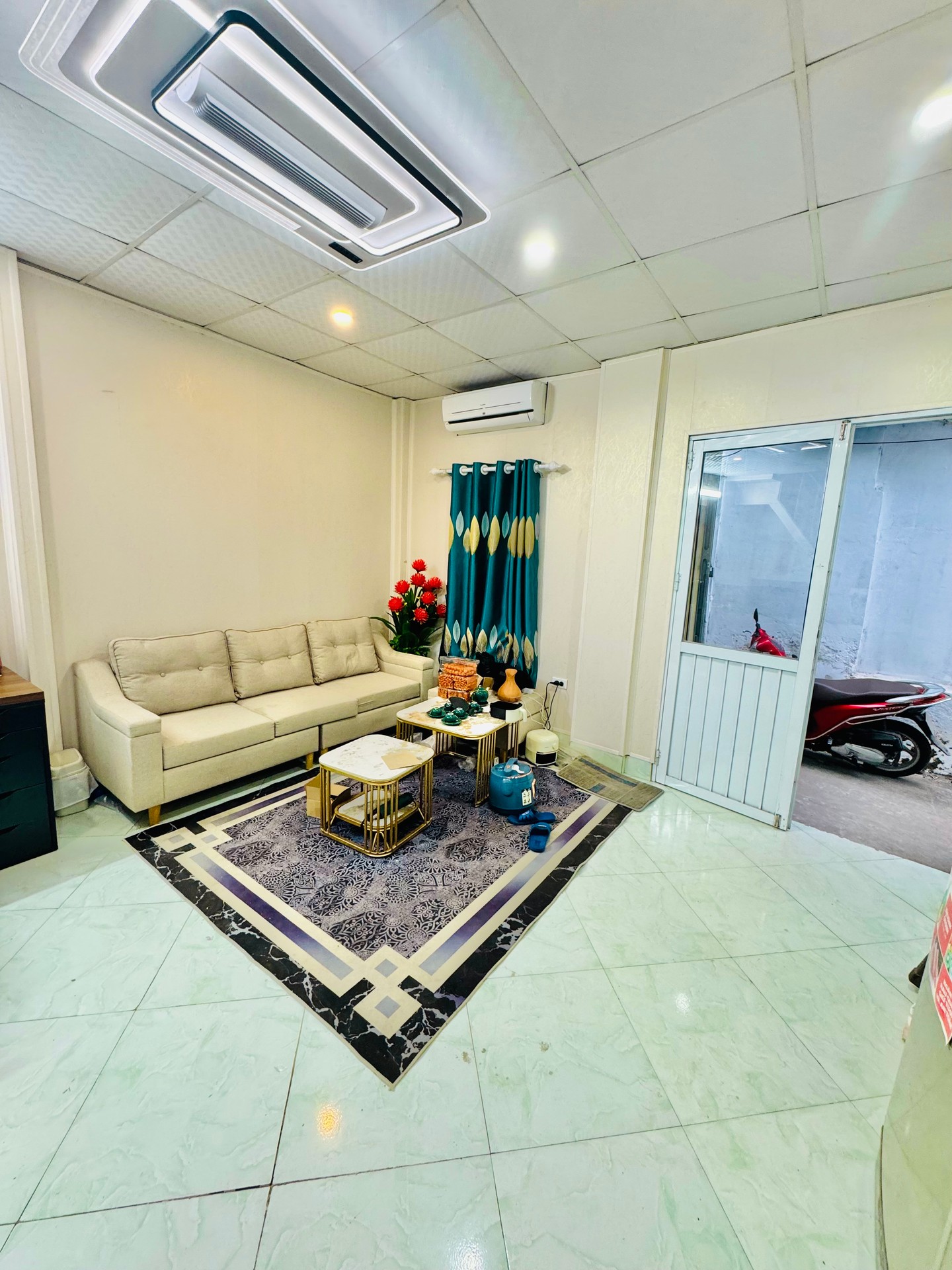 Bán nhà Thúy Lĩnh - diện tích 26m2 2 tầng - ngõ ba gác - giá 1,95 tỷ