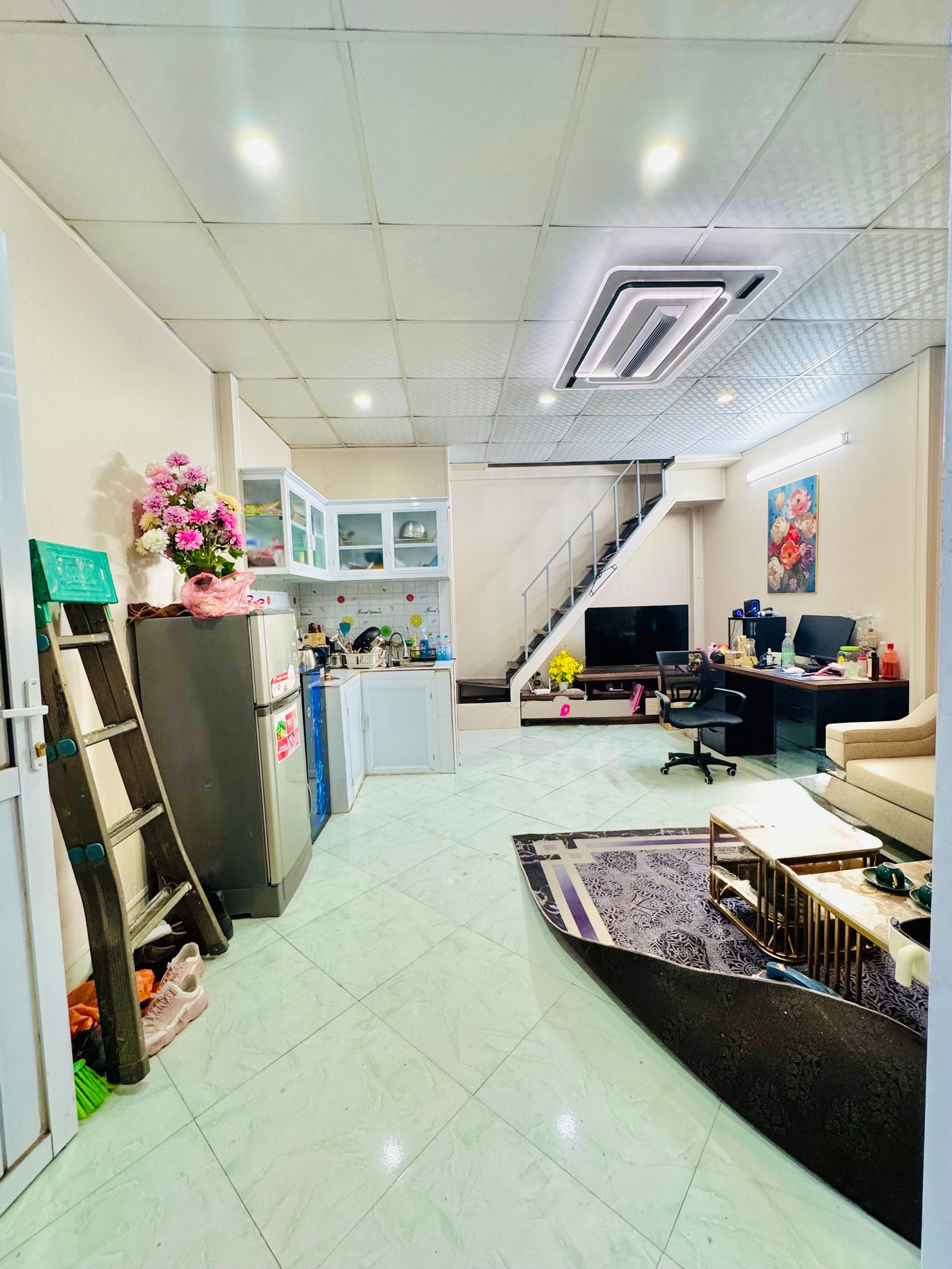 Bán nhà Thúy Lĩnh - diện tích 26m2 2 tầng - ngõ ba gác - giá 1,95 tỷ