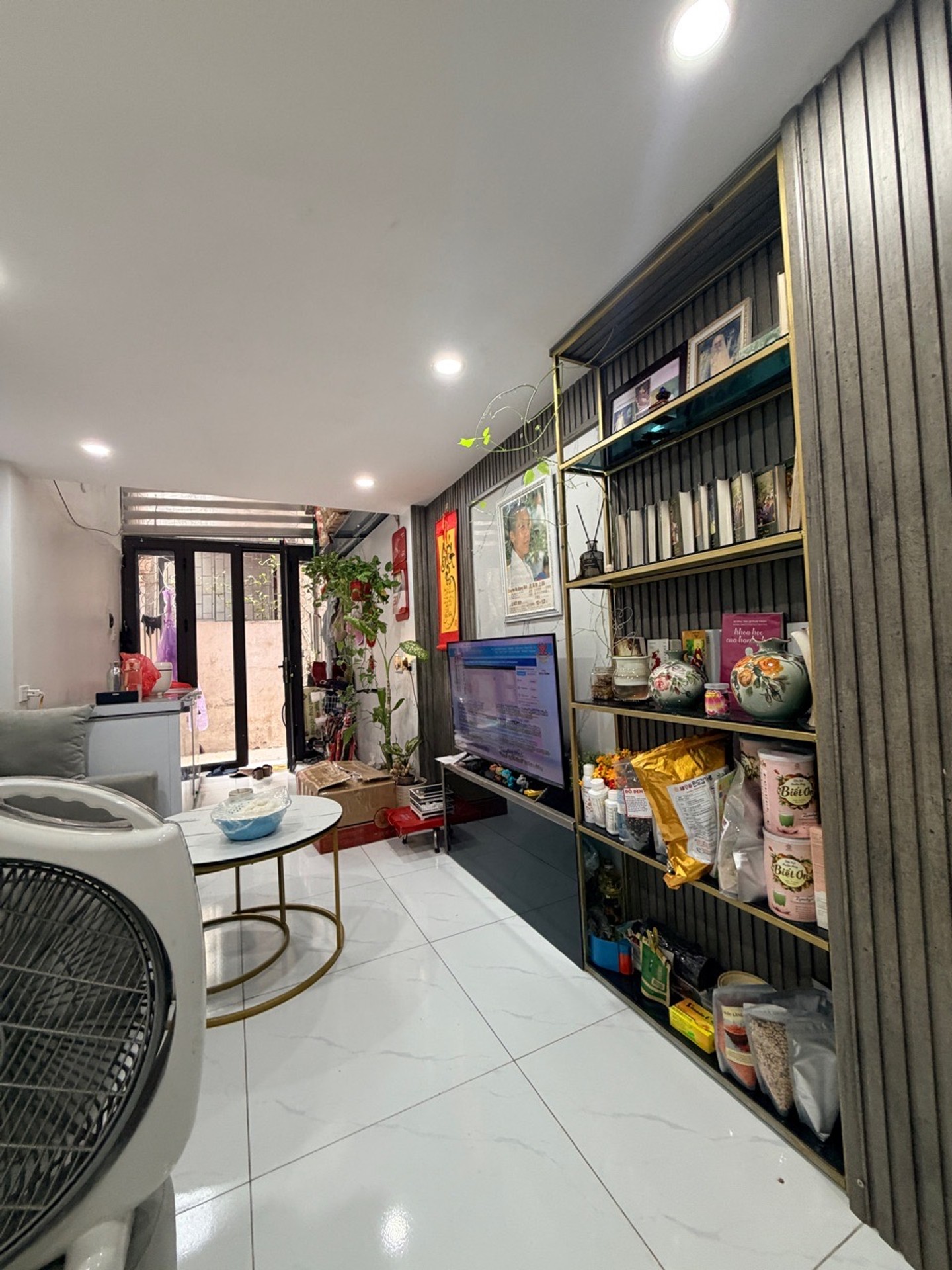 Bán nhà Trương Định - diện tích 22m2 5 tầng - Lô góc, mặt ngõ - giá 5,95 tỷ