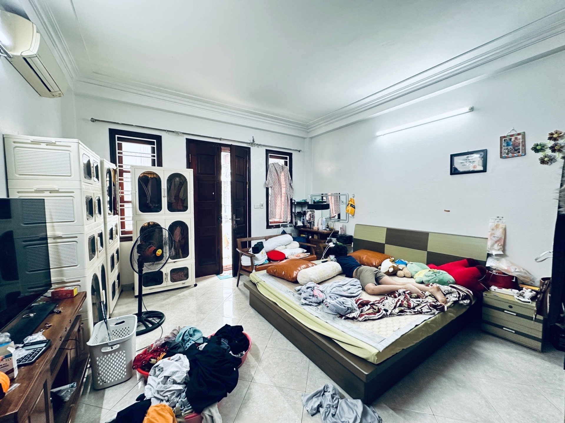 Bán nhà Định Công Hạ - diện tích 222m2 5 tầng - Ô TÔ VÀO NHÀ - giá 28,8 tỷ