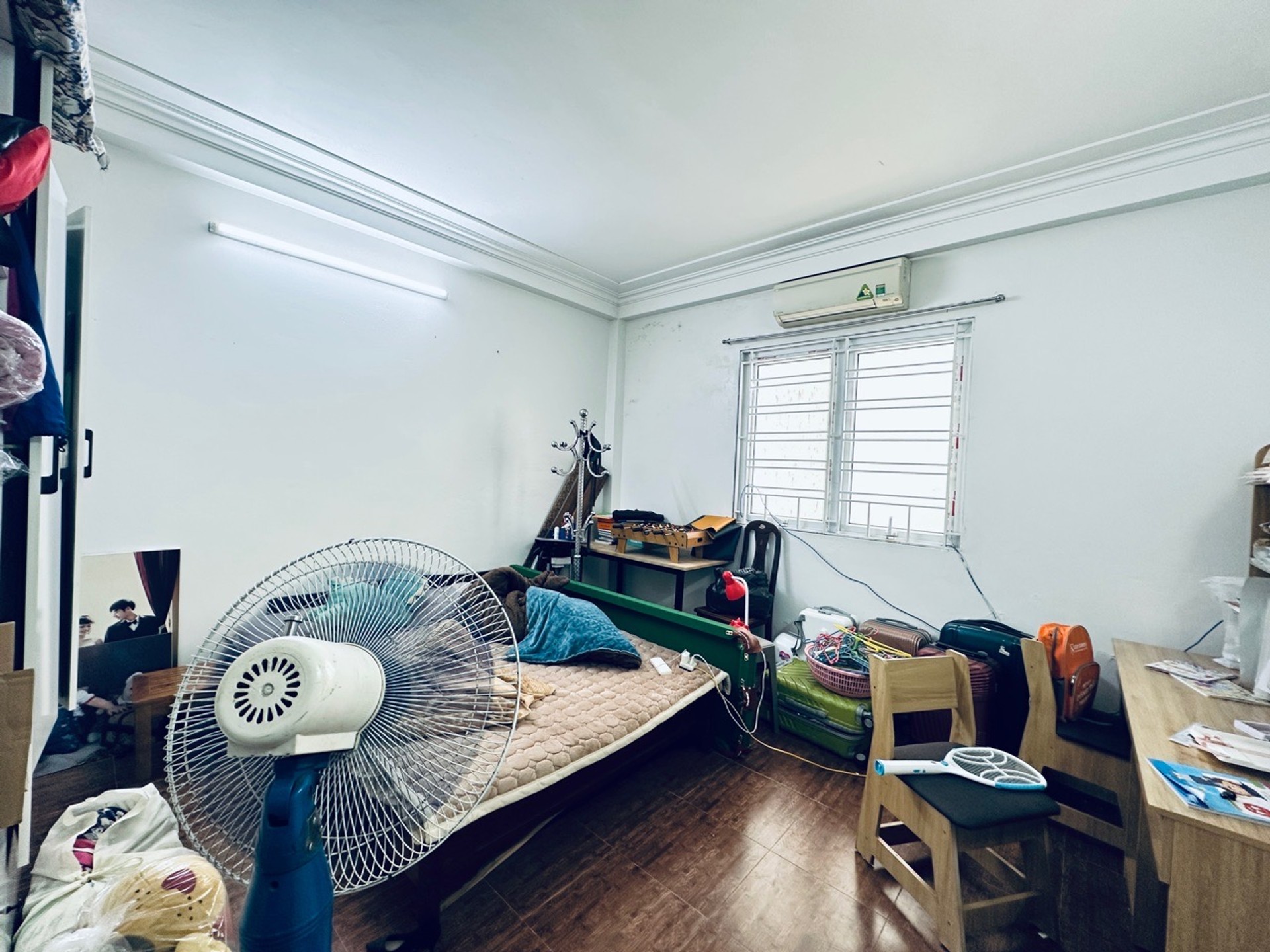 Bán nhà Định Công Hạ - diện tích 222m2 5 tầng - Ô TÔ VÀO NHÀ - giá 28,8 tỷ