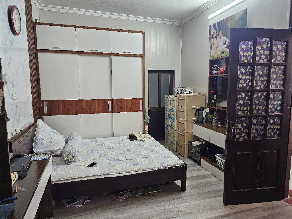 Bán nhà Vũ Hữu - diện tích 53.3m2 3 tầng - ô tô tránh - giá 27,99 tỷ