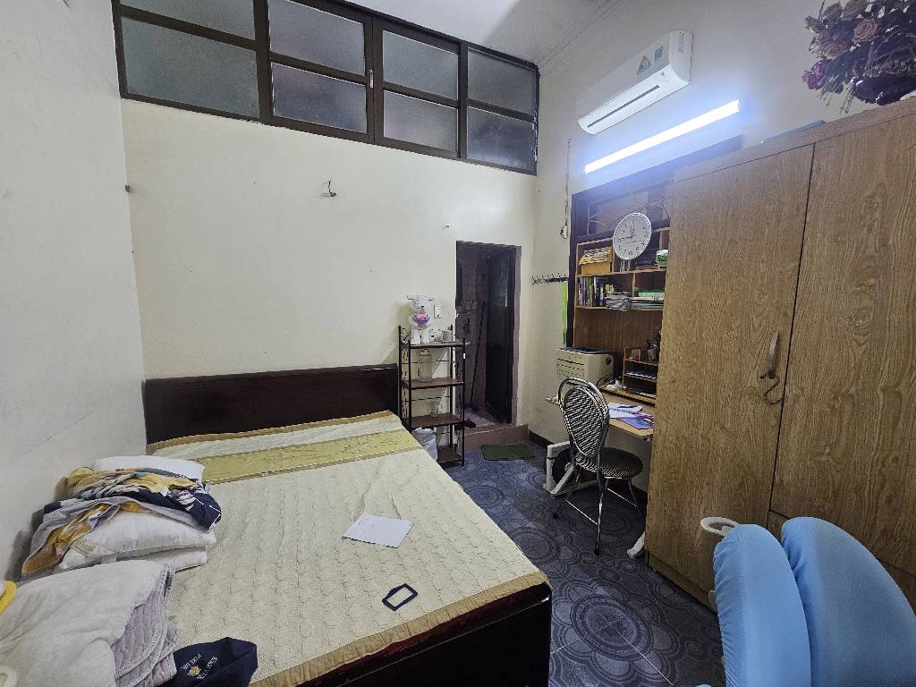 Bán nhà Vũ Hữu - diện tích 53.3m2 3 tầng - ô tô tránh - giá 27,99 tỷ