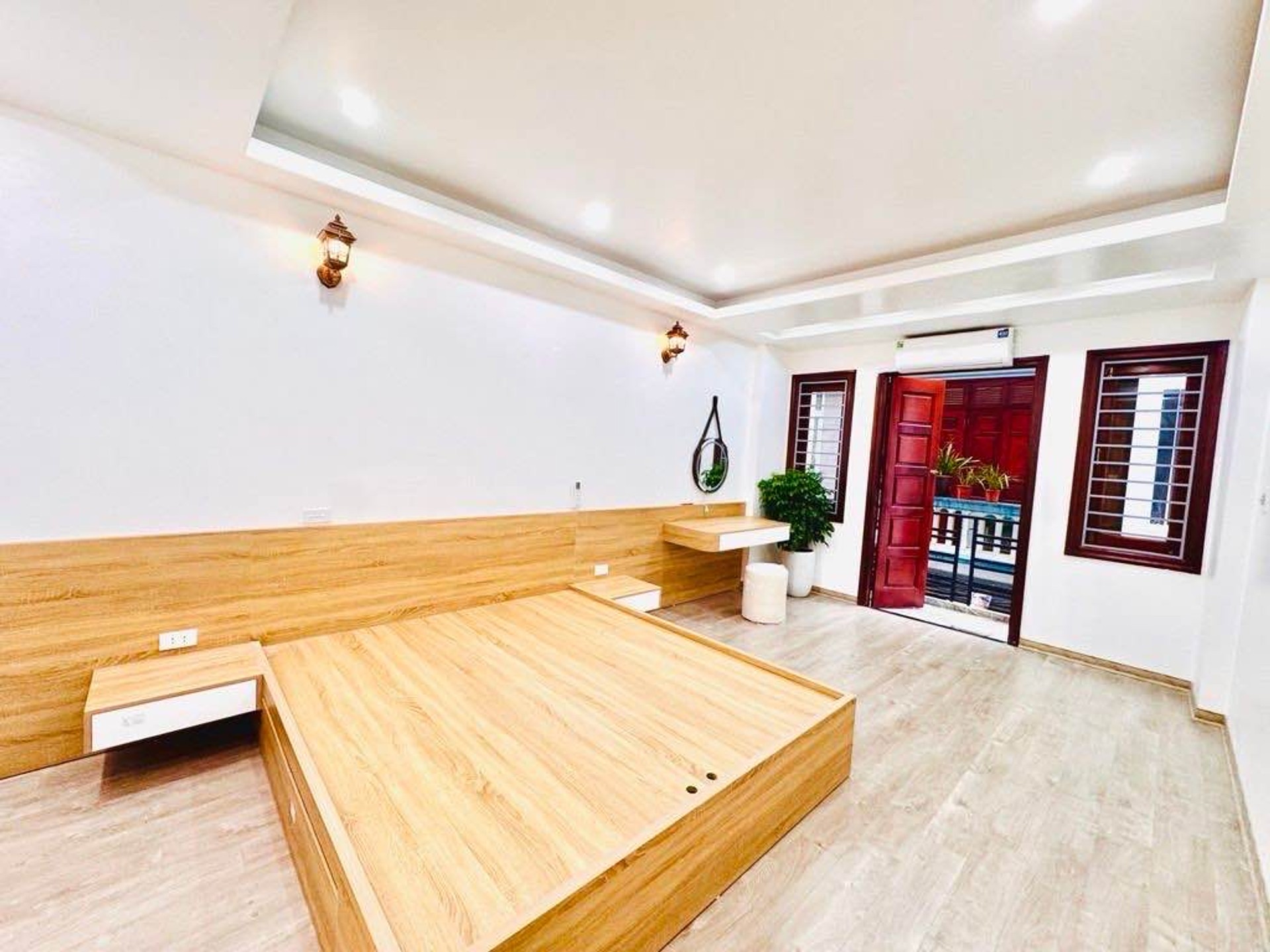 Bán nhà Thịnh Liệt - diện tích 39m2 5 tầng - ô tô đỗ cửa - giá 11,5 tỷ