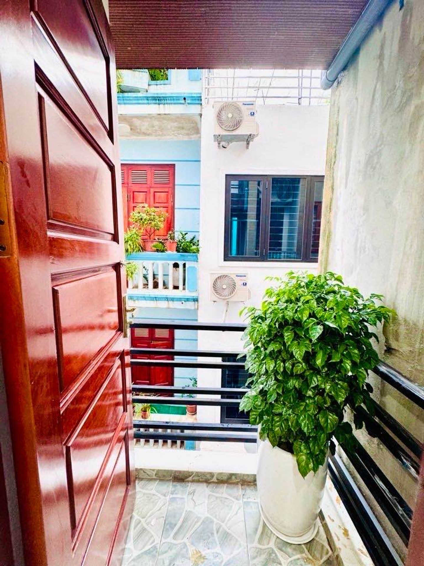 Bán nhà Thịnh Liệt - diện tích 39m2 5 tầng - ô tô đỗ cửa - giá 11,5 tỷ