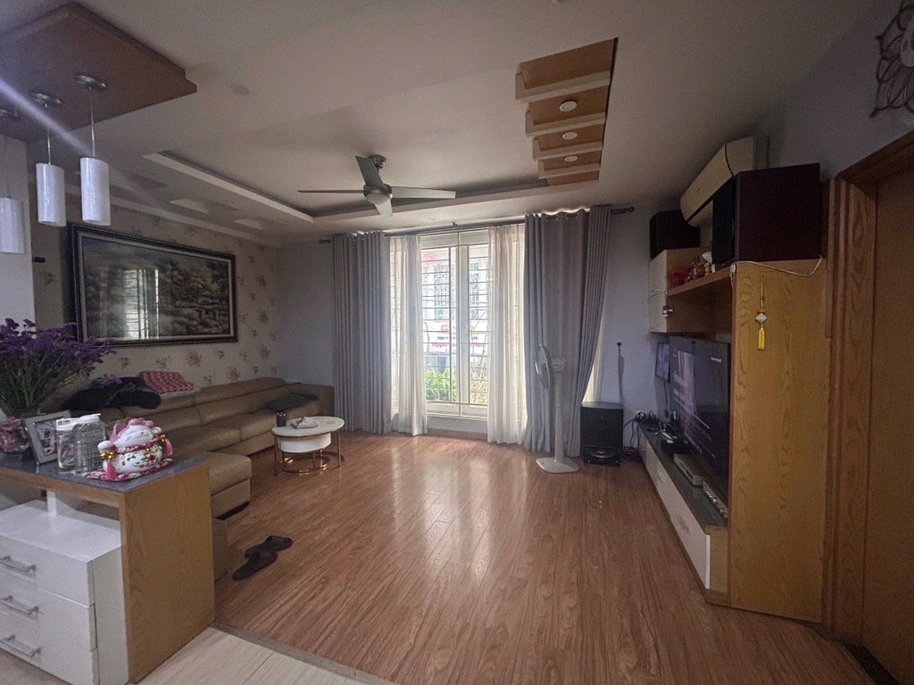 Bán nhà Minh Khai - diện tích 72m2 6 tầng - ô tô tránh - giá 20 tỷ