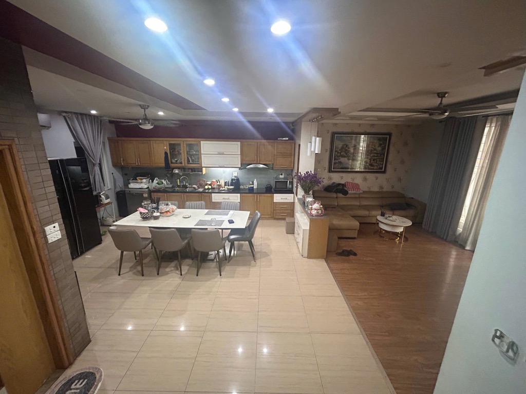 Bán nhà Minh Khai - diện tích 72m2 6 tầng - ô tô tránh - giá 20 tỷ