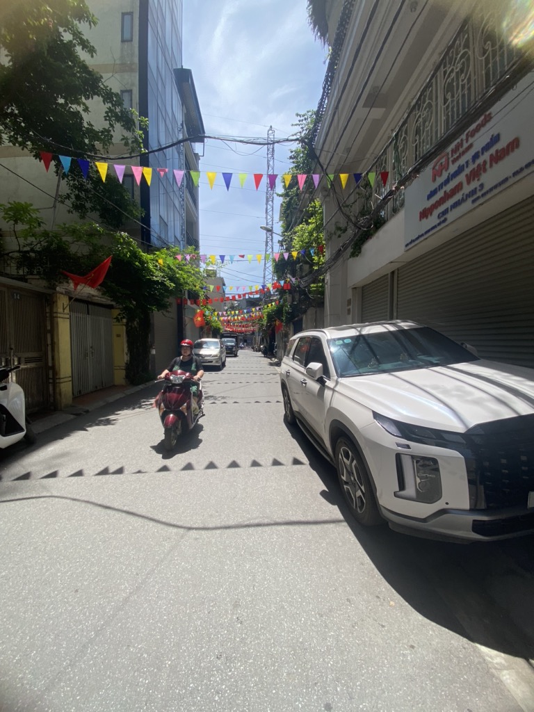 Bán nhà Minh Khai - diện tích 72m2 6 tầng - ô tô tránh - giá 20 tỷ