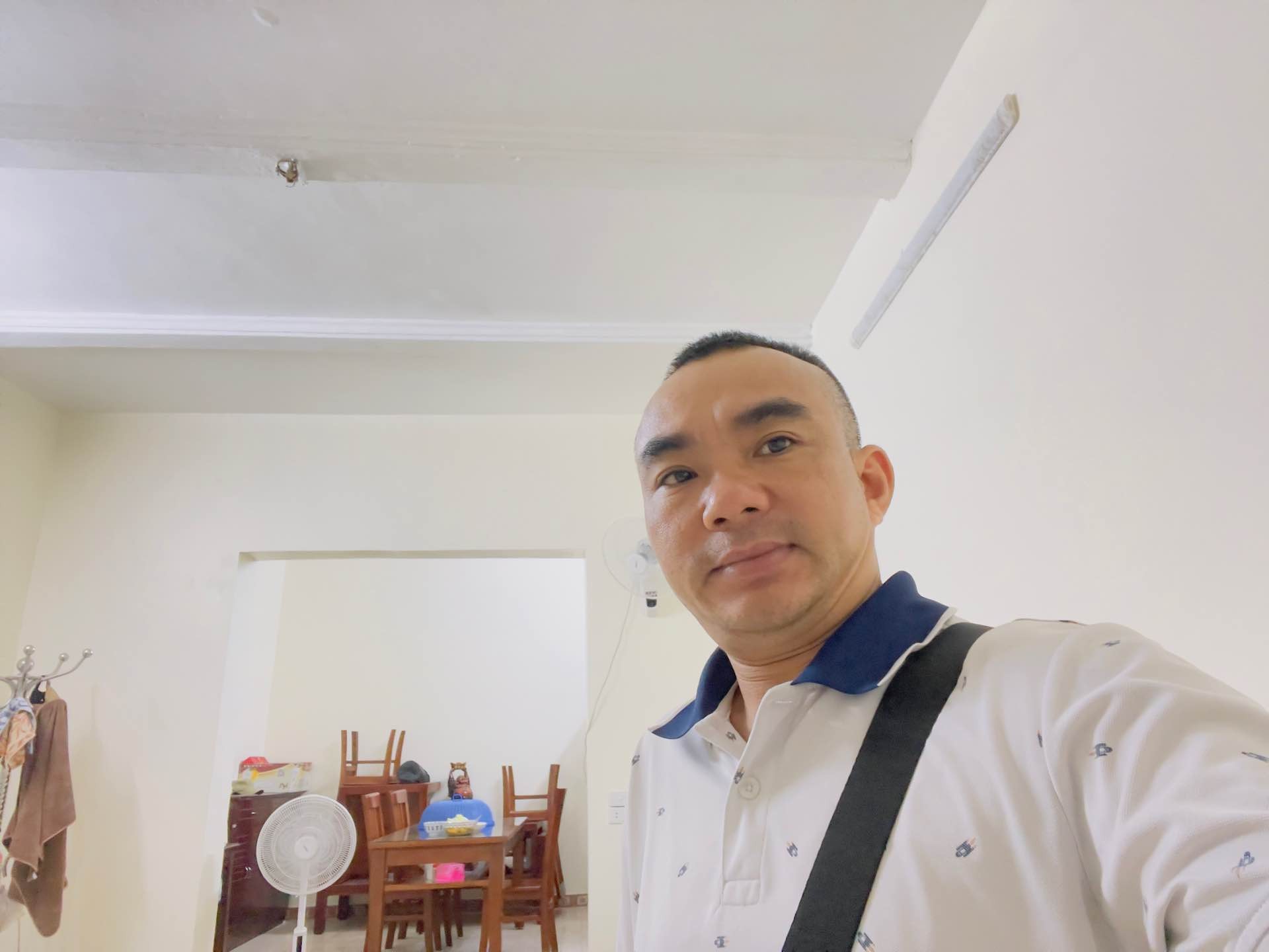 Bán nhà Hai Bà Trưng - diện tích 62m2 3 tầng - Ngõ thông, ô tô lùi tận cửa - giá 16,5 tỷ
