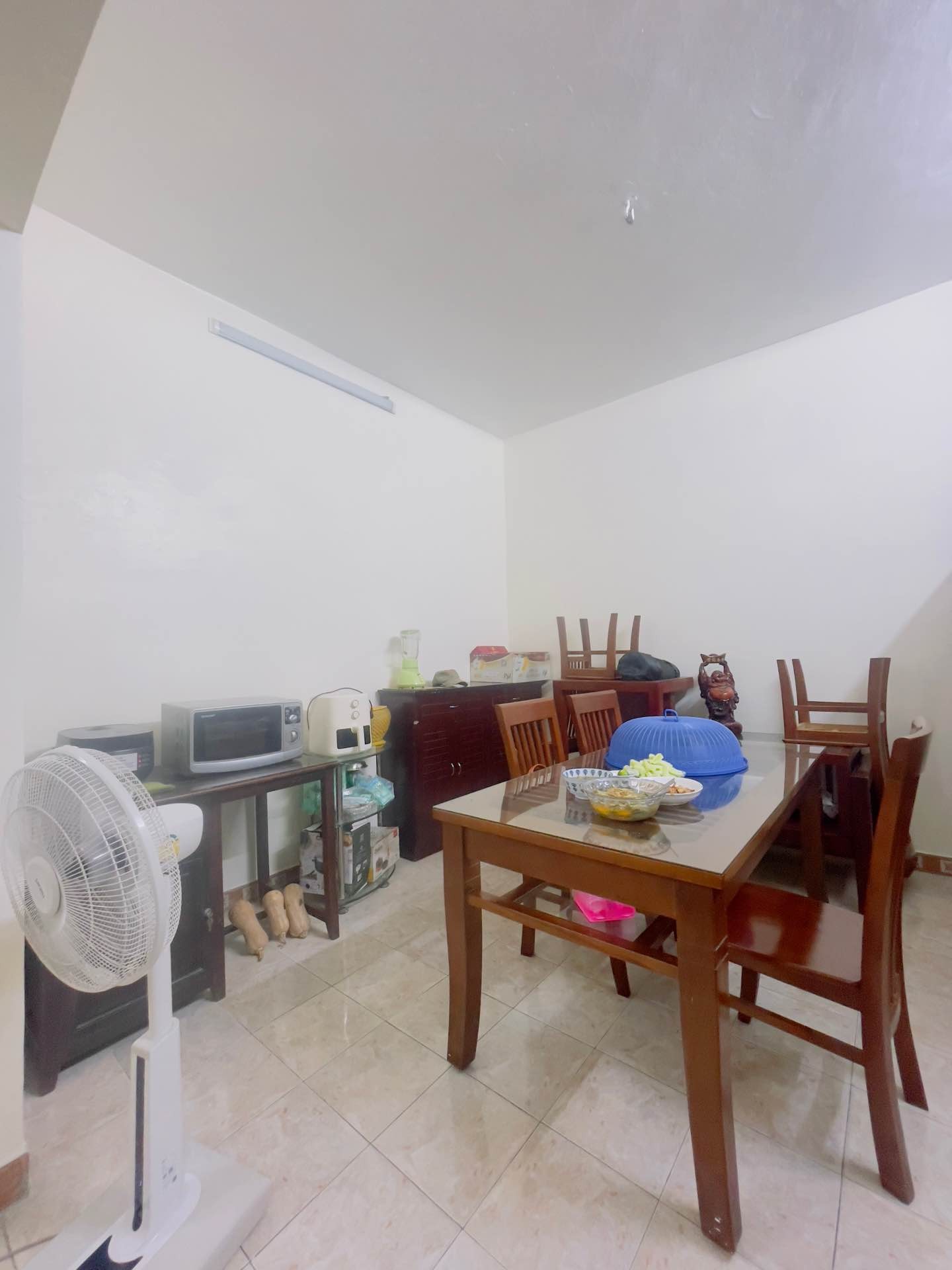 Bán nhà Hai Bà Trưng - diện tích 62m2 3 tầng - Ngõ thông, ô tô lùi tận cửa - giá 16,5 tỷ