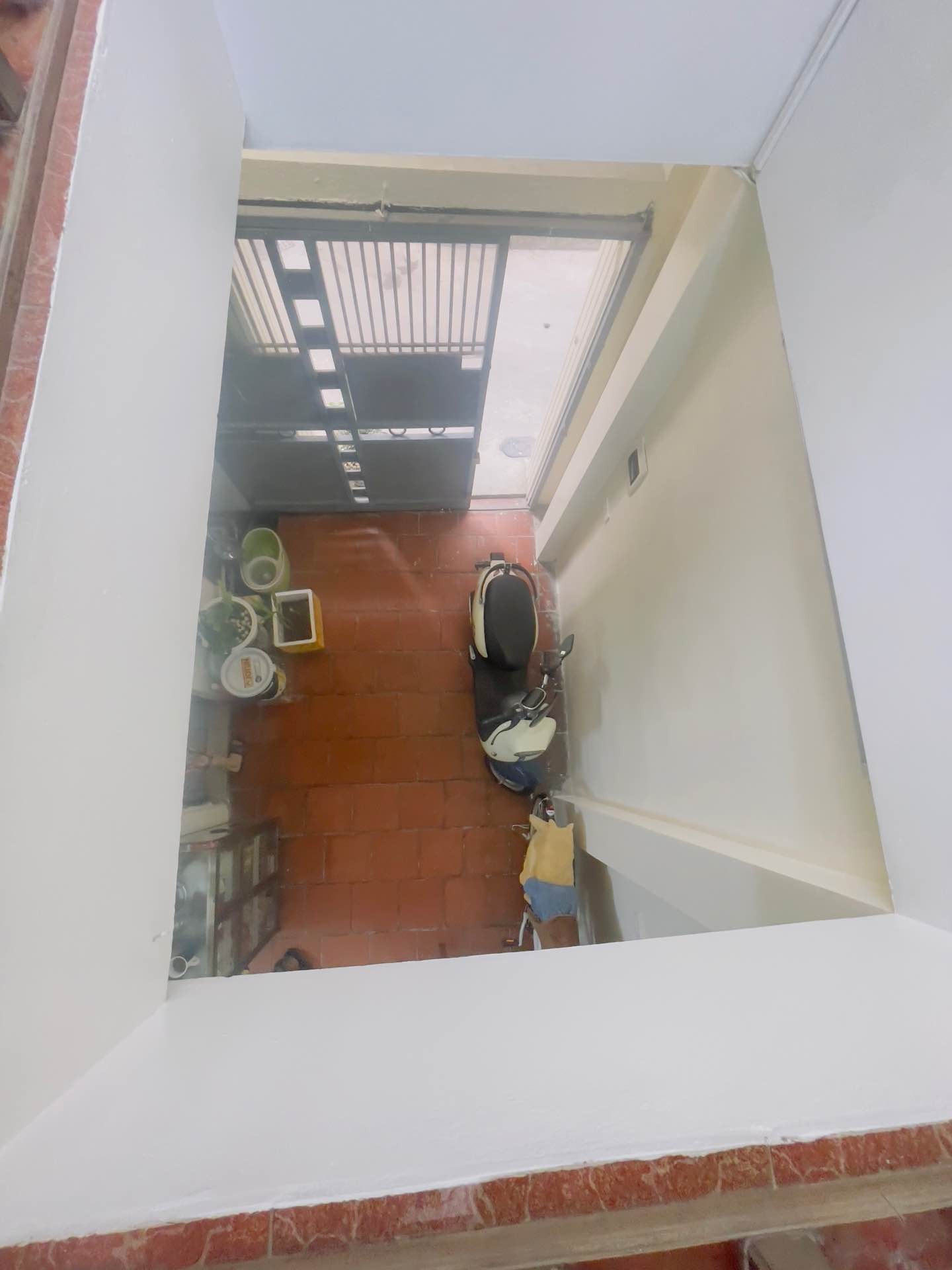 Bán nhà Hai Bà Trưng - diện tích 62m2 3 tầng - Ngõ thông, ô tô lùi tận cửa - giá 16,5 tỷ