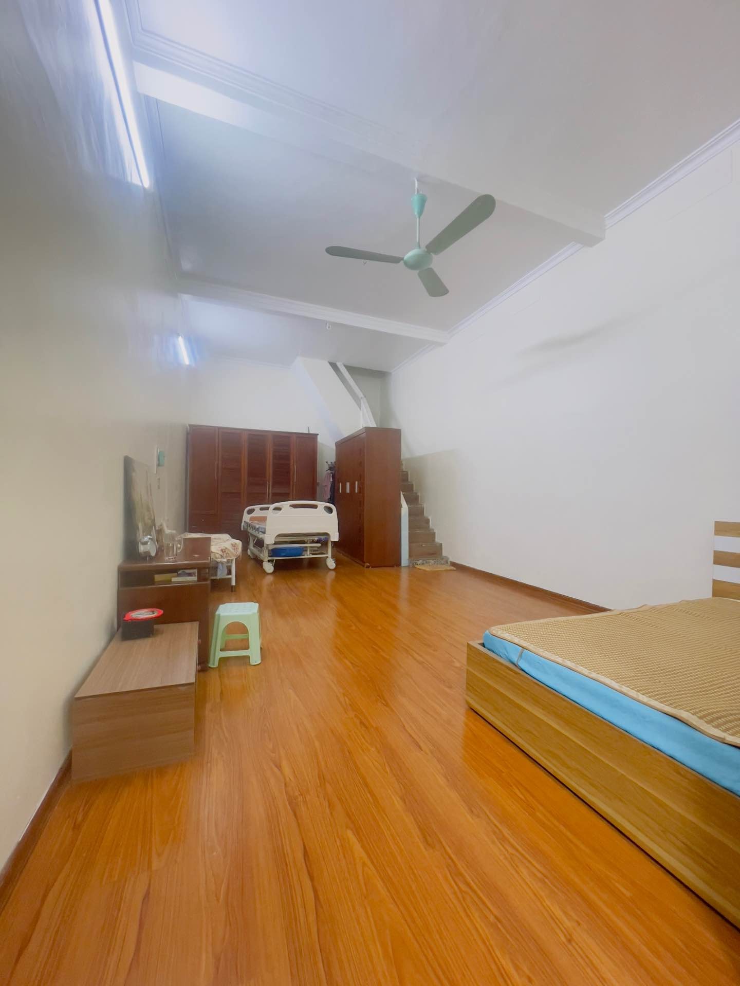 Bán nhà Hai Bà Trưng - diện tích 62m2 3 tầng - Ngõ thông, ô tô lùi tận cửa - giá 16,5 tỷ