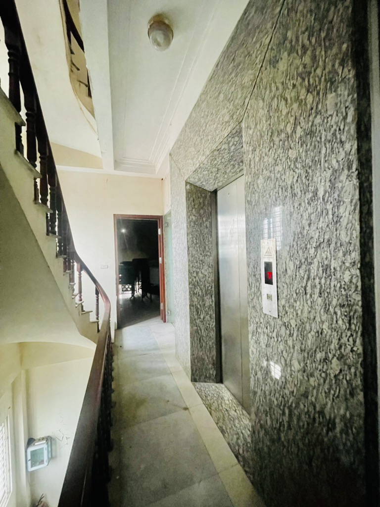 Bán nhà Tả Thanh Oai - diện tích 80m2 8 tầng - Ô TÔ TRÁNH - giá 29,8 tỷ