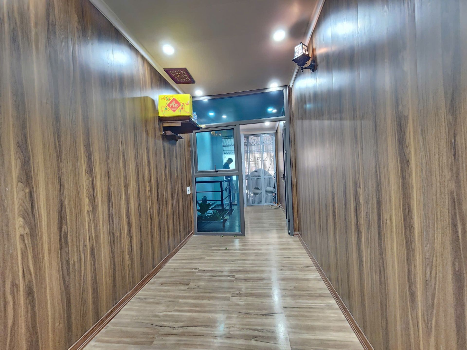 Bán nhà Hoàng Mai - diện tích 34m2 3 tầng - Ngõ thẳng, ba gác đỗ cửa - giá 6,2 tỷ