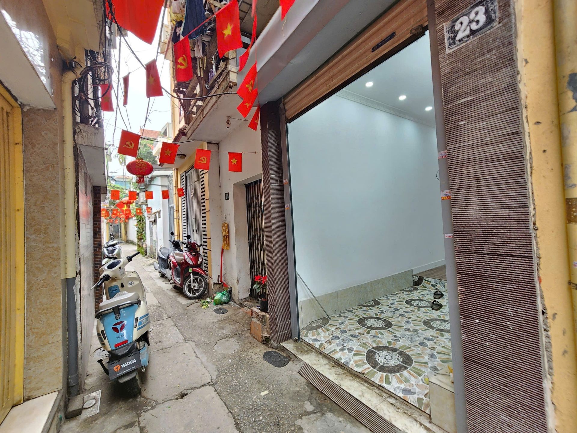 Bán nhà Hoàng Mai - diện tích 34m2 3 tầng - Ngõ thẳng, ba gác đỗ cửa - giá 6,2 tỷ
