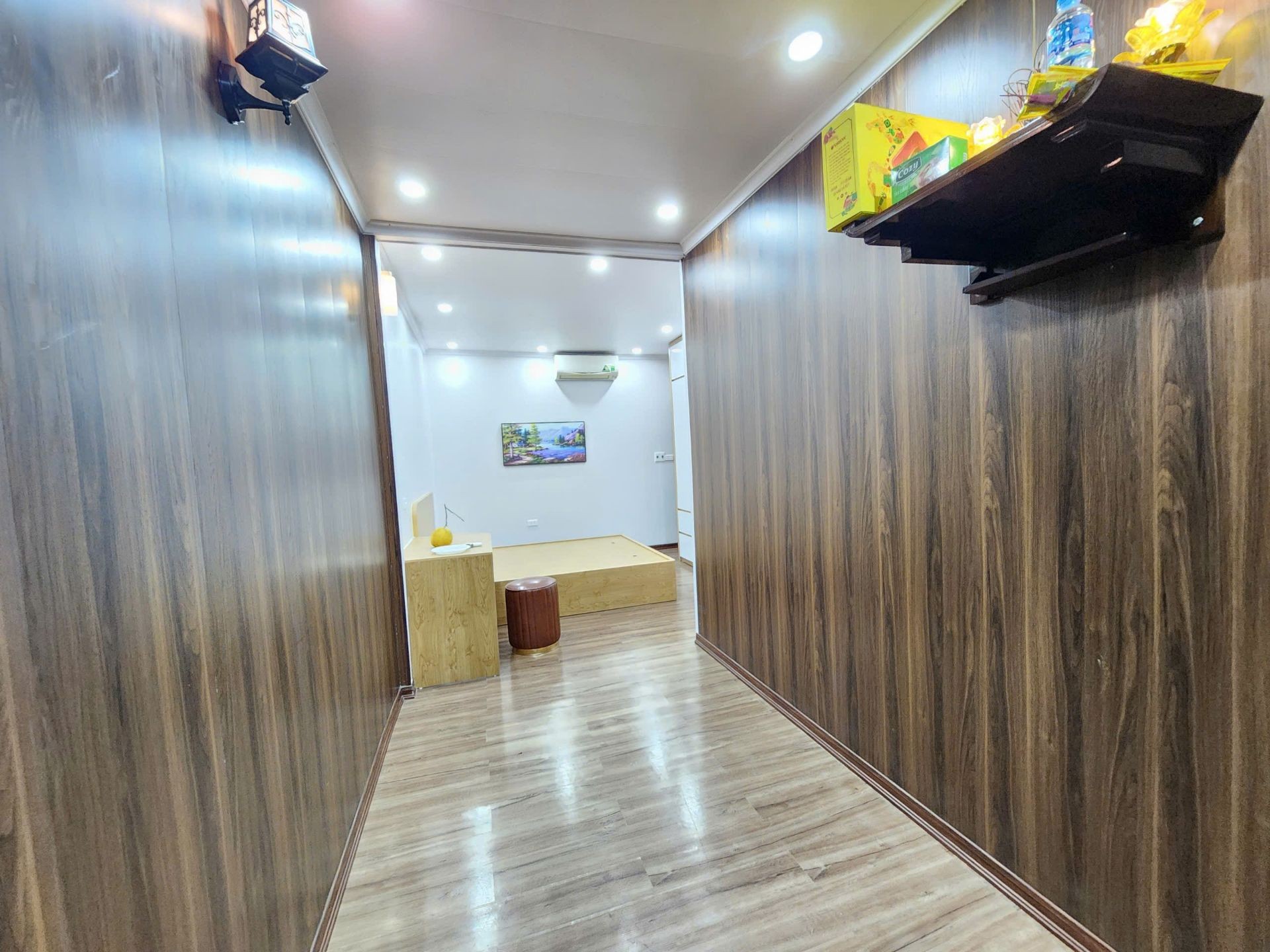 Bán nhà Hoàng Mai - diện tích 34m2 3 tầng - Ngõ thẳng, ba gác đỗ cửa - giá 6,2 tỷ