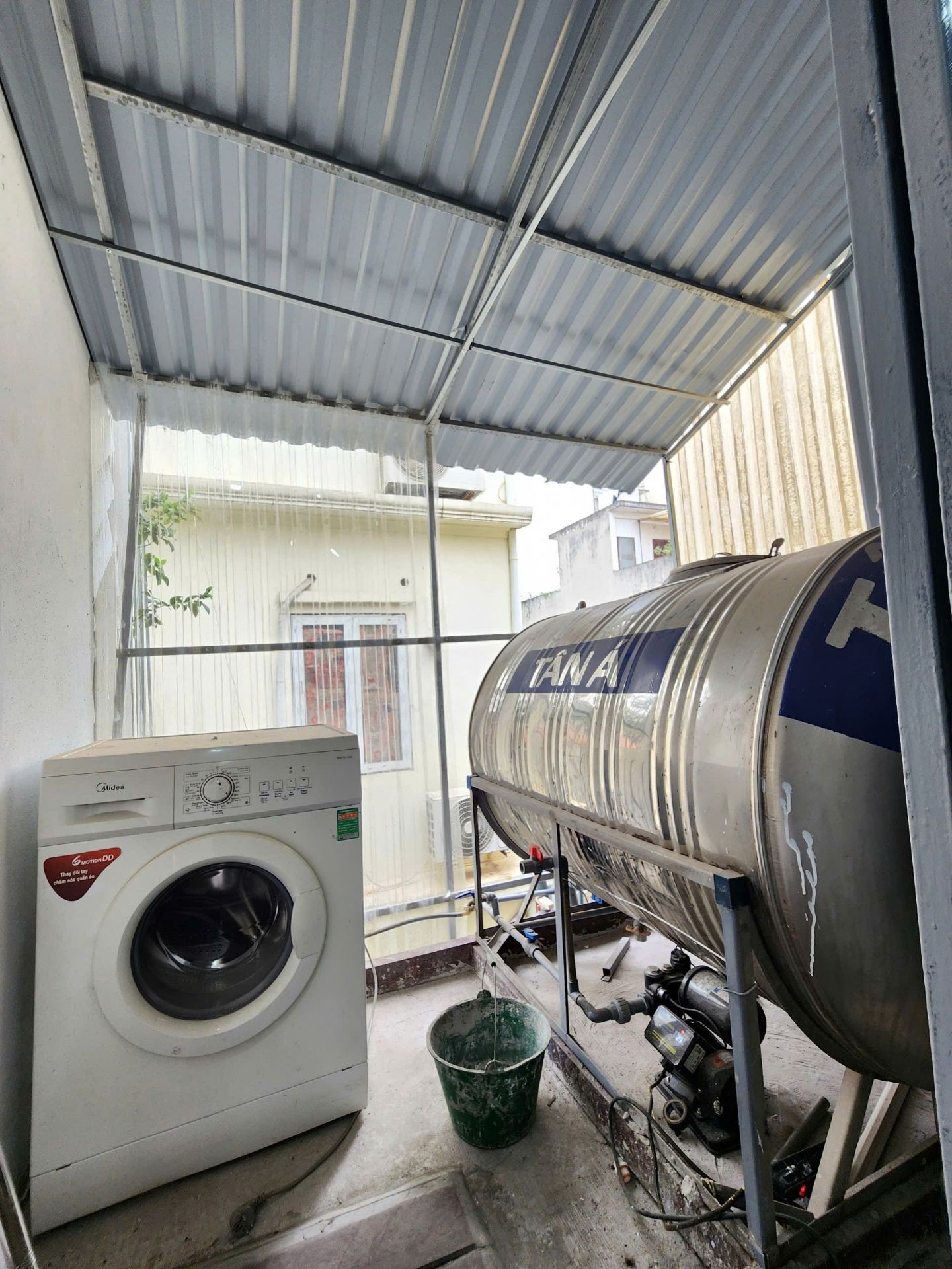 Bán nhà Hoàng Mai - diện tích 34m2 3 tầng - Ngõ thẳng, ba gác đỗ cửa - giá 6,2 tỷ
