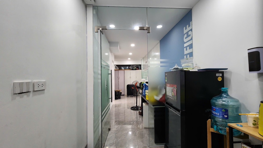 Bán nhà Nguyễn Xiển - diện tích 157.4m2 6 tầng - Lô góc 2 mặt thoáng - giá 76 tỷ