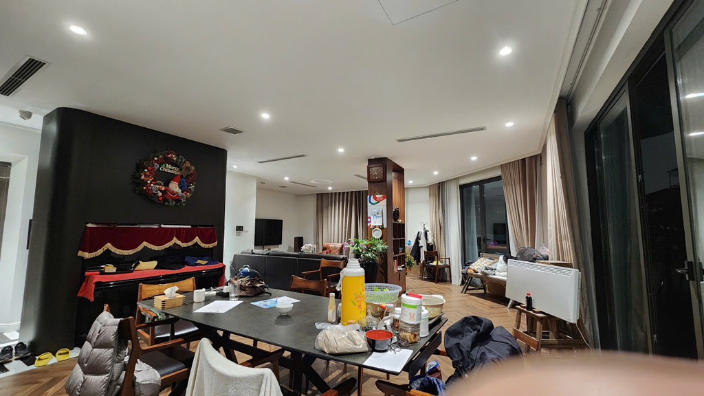 Bán nhà Nguyễn Xiển - diện tích 157.4m2 6 tầng - Lô góc 2 mặt thoáng - giá 76 tỷ