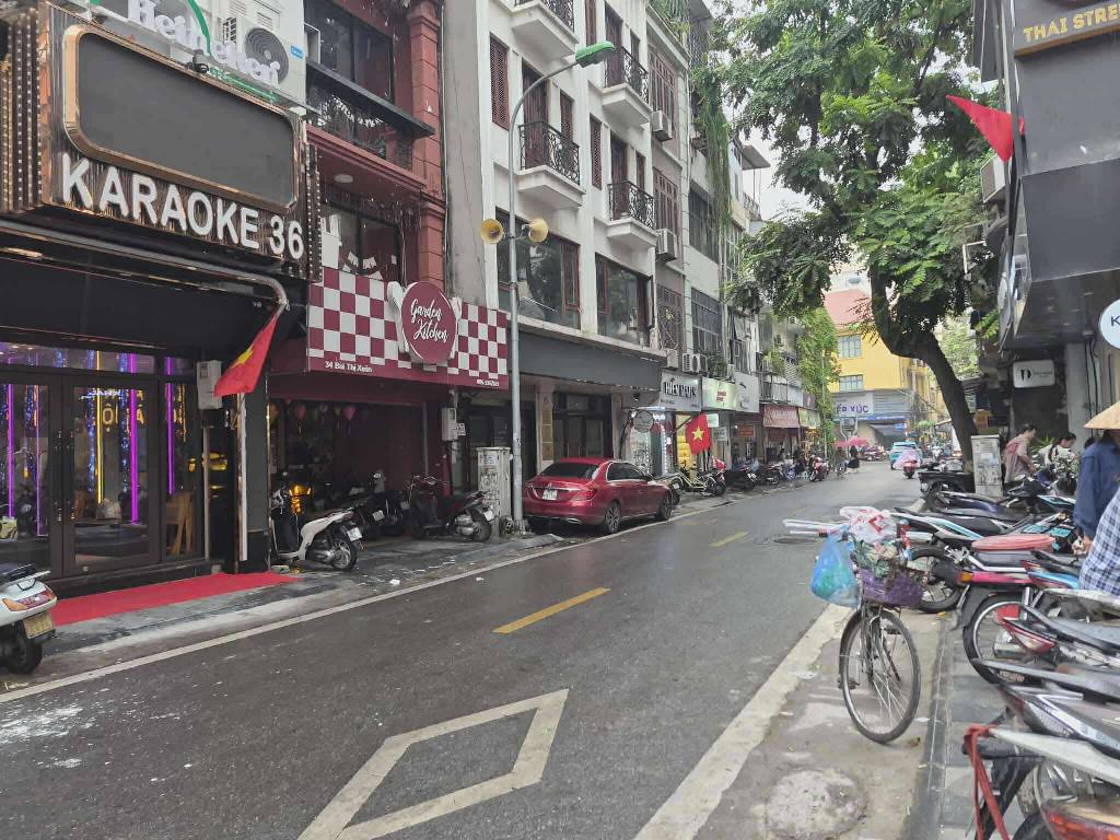 Bán nhà Bùi Thị Xuân - diện tích 105m2 7 tầng - Mặt phố trung tâm - giá 110 tỷ