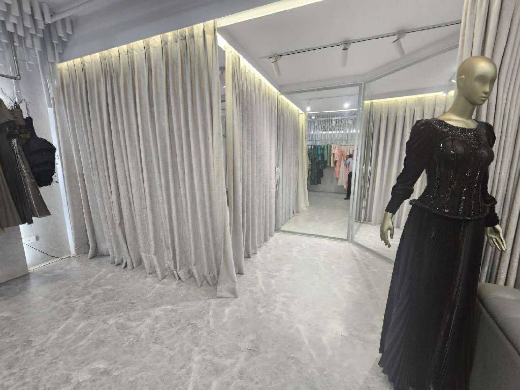 Bán nhà Bùi Thị Xuân - diện tích 105m2 7 tầng - Mặt phố trung tâm - giá 110 tỷ