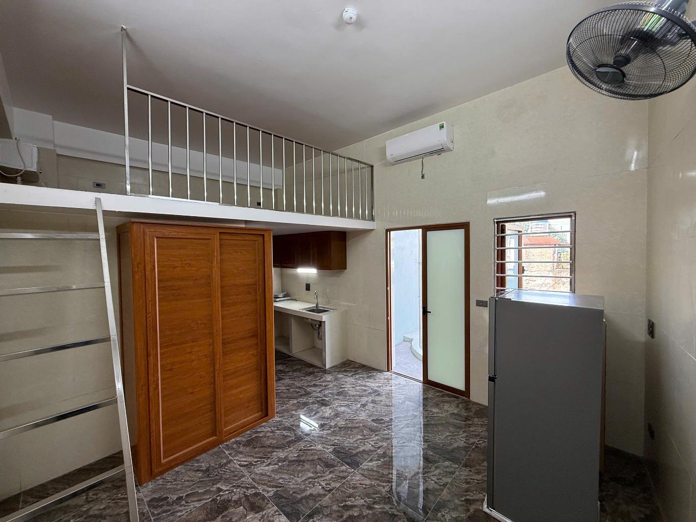 Bán nhà Tam Trinh - diện tích 210m2 7 tầng - Căn hộ dịch vụ xịn đét - giá 65 tỷ