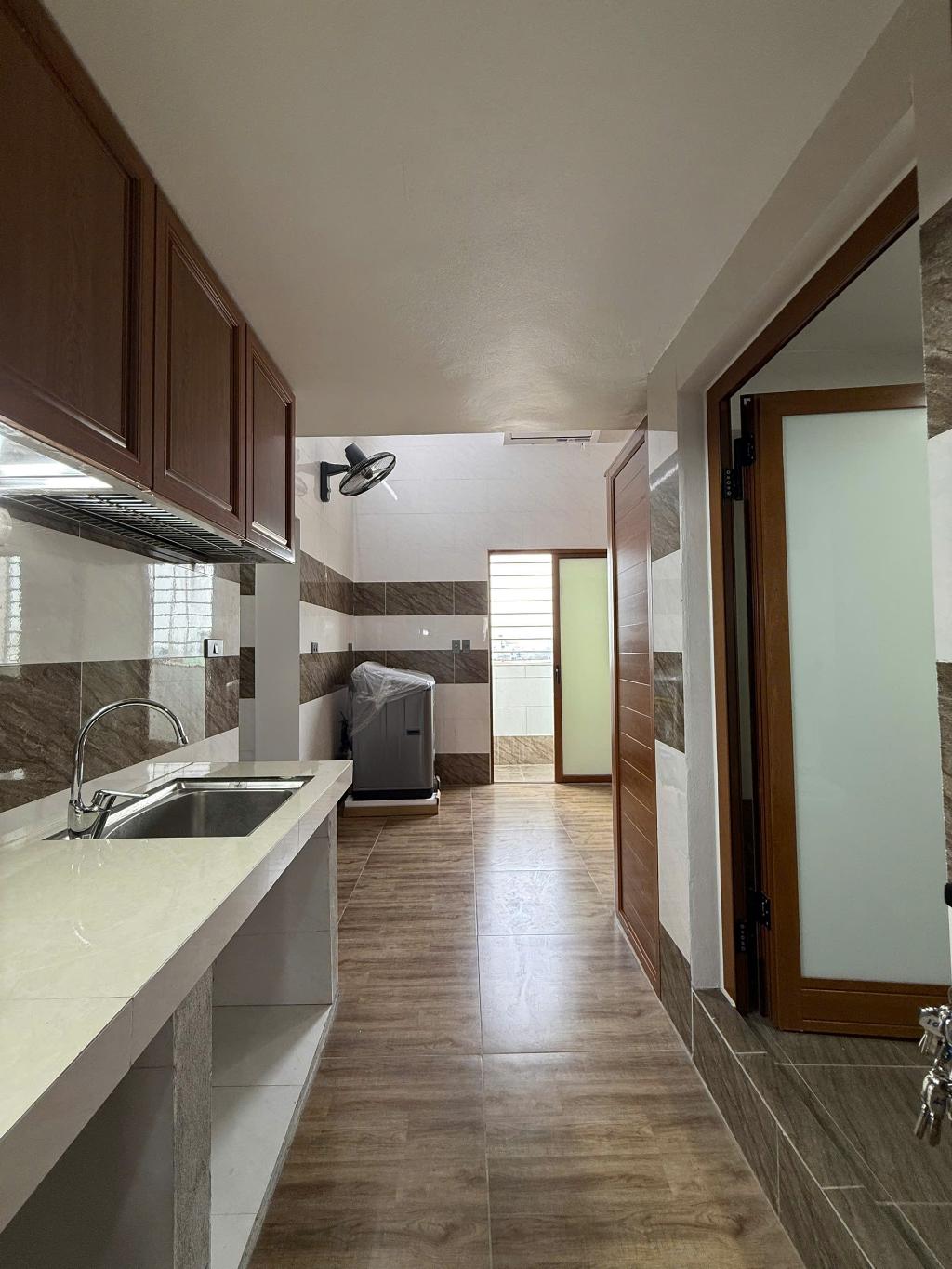 Bán nhà Tam Trinh - diện tích 210m2 7 tầng - Căn hộ dịch vụ xịn đét - giá 65 tỷ