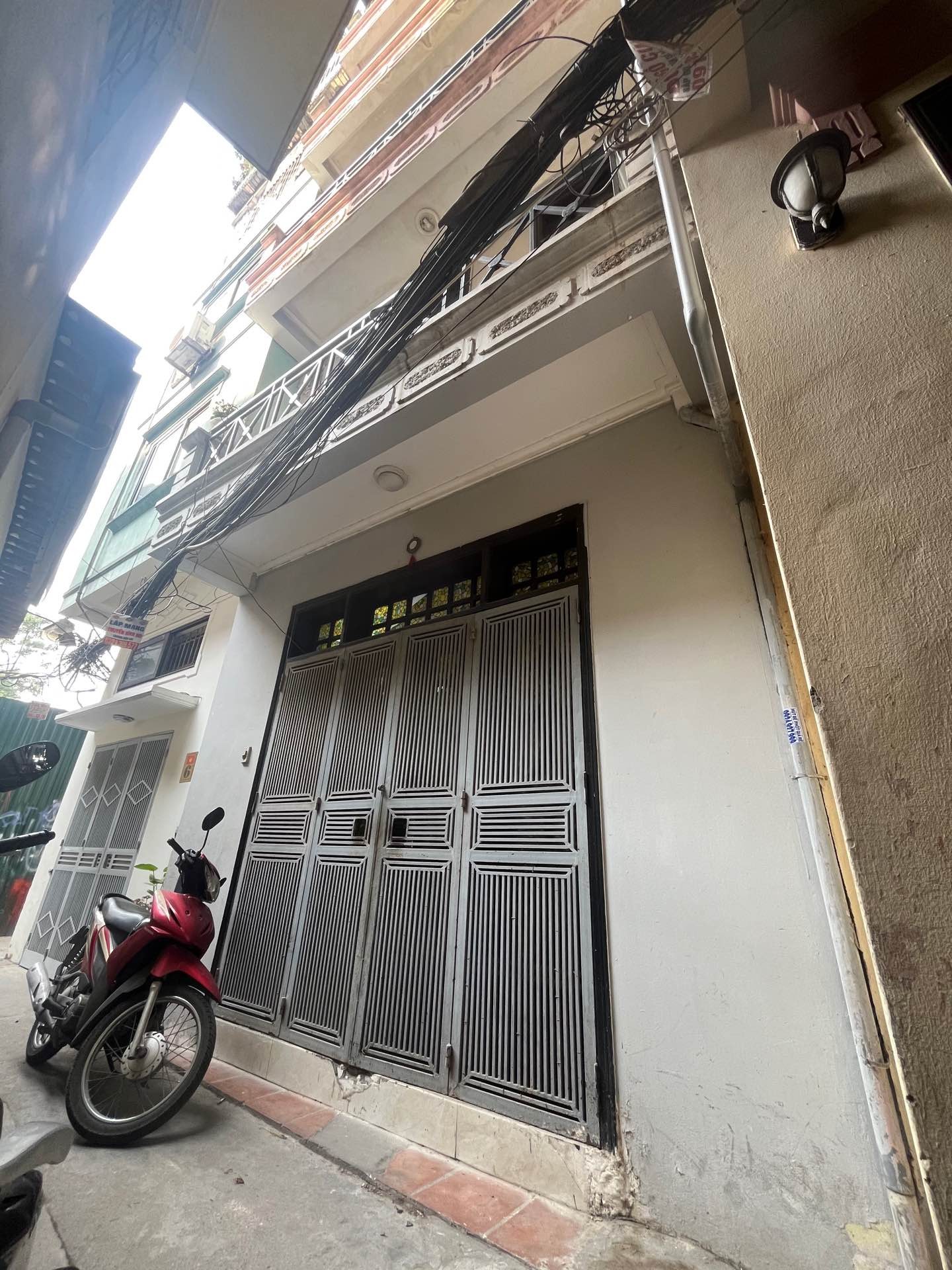 Bán nhà Trần Khát Chân - diện tích 31m2 5 tầng - Nhà dân xây tâm huyết - giá 11,5 tỷ