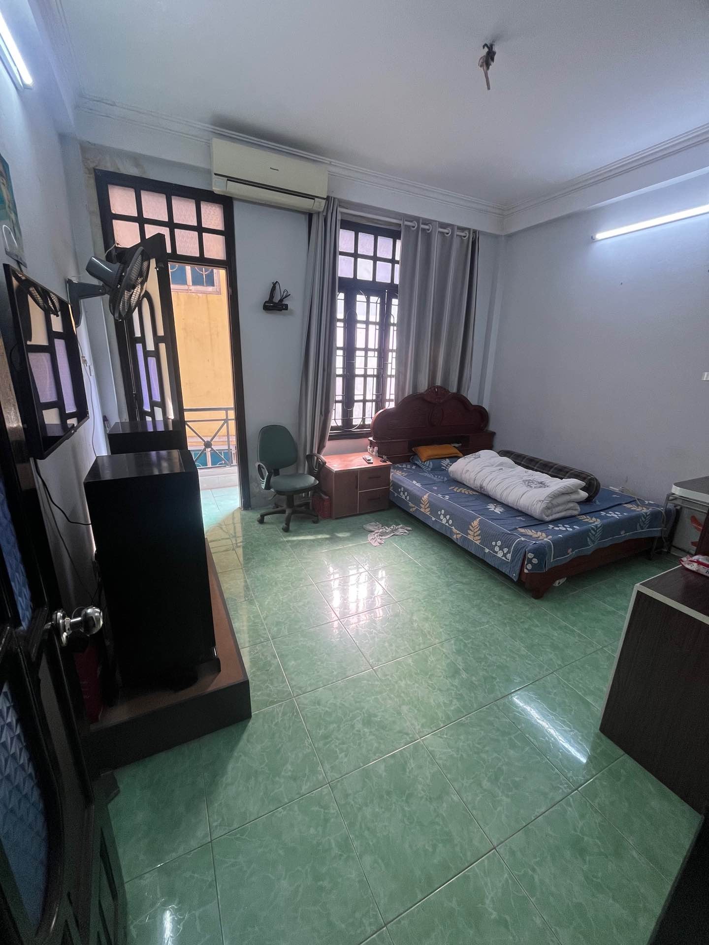 Bán nhà Trần Khát Chân - diện tích 31m2 5 tầng - Nhà dân xây tâm huyết - giá 11,5 tỷ