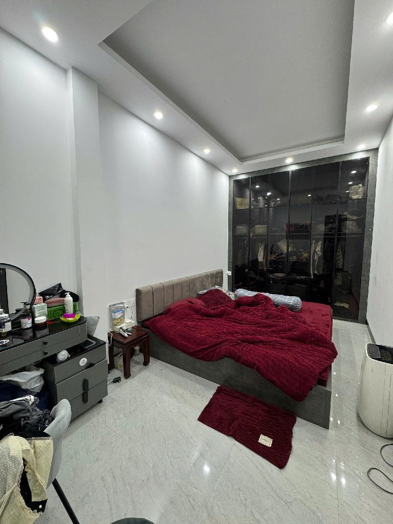 Bán nhà Minh Khai - diện tích 43m2 5 tầng - Nhà hoàn thiện long lanh, nội thất cao cấp - giá 13,5 tỷ