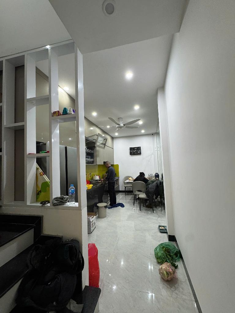 Bán nhà Minh Khai - diện tích 43m2 5 tầng - Nhà hoàn thiện long lanh, nội thất cao cấp - giá 13,5 tỷ