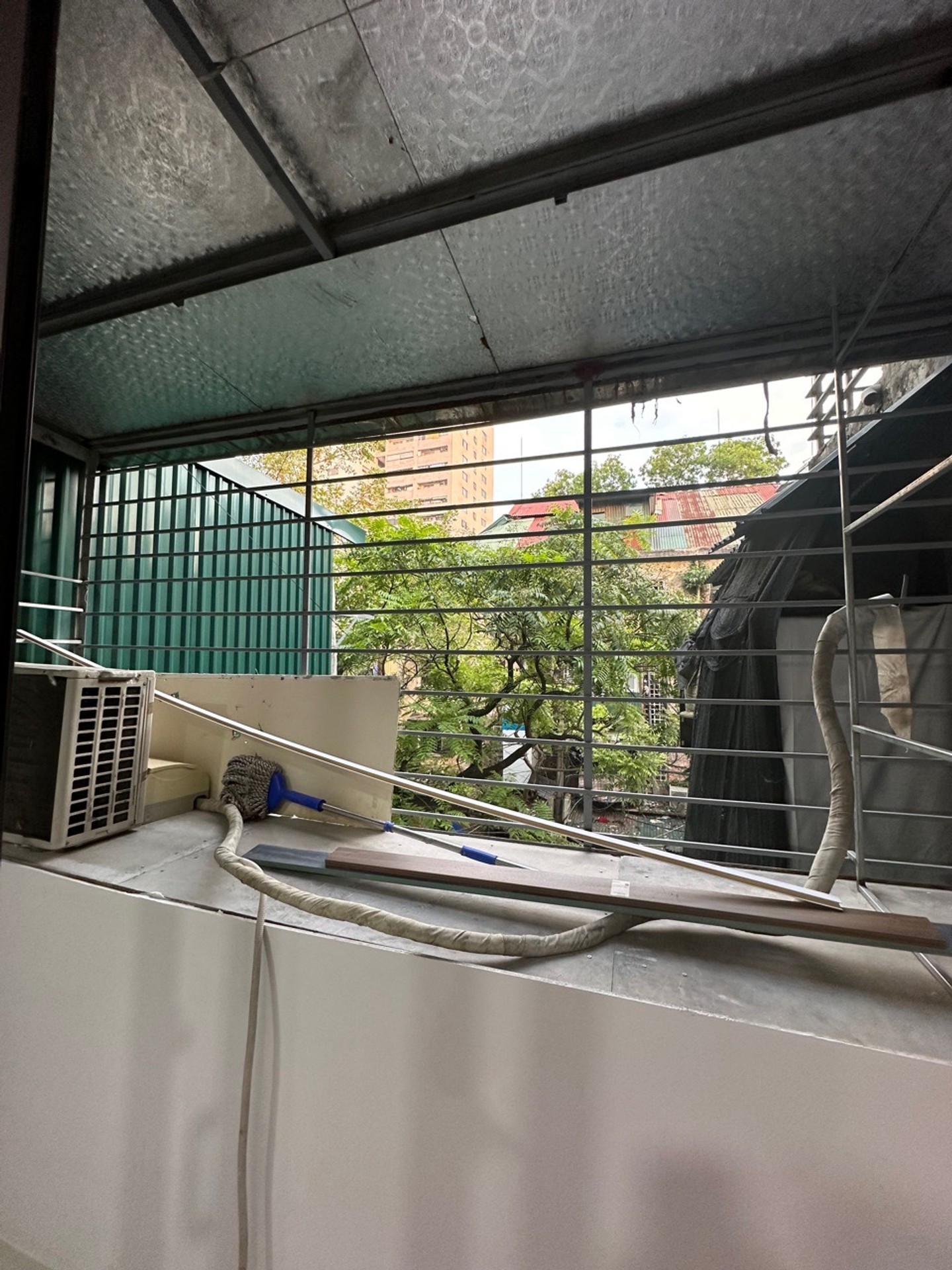 Bán nhà Nguyễn Công Trứ - diện tích 55m2 3 tầng - Nhà mới full nội thất - giá 3,8 tỷ