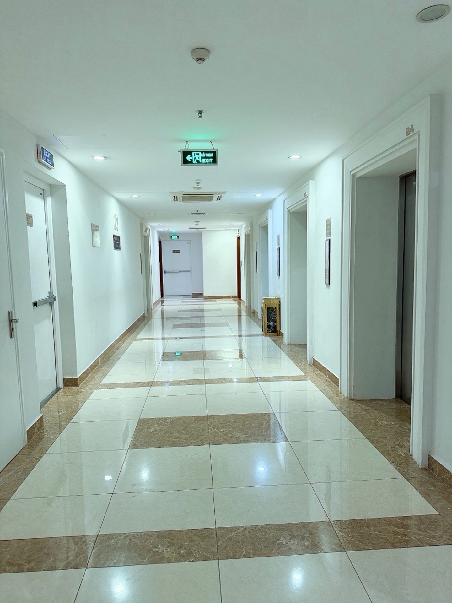 Bán nhà Lĩnh Nam - diện tích 67m2 1 tầng - Lô góc, full nội thất - giá 7,2 tỷ
